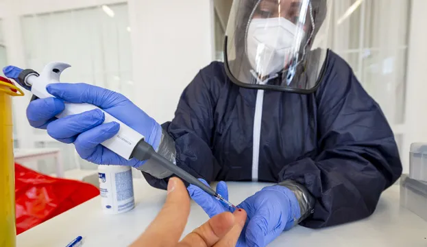 ІФА-тест: у десяти медзакладах Волині тестуватимуть на коронавірус по-новому
