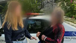 Впала посеред вулиці: у Луцьку поліція допомогла пенсіонерці з втратою пам’яті