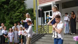 Як відзначили 1 вересня у луцькому ліцеї №15 (фото)