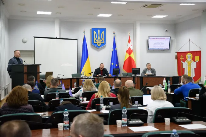 Луцькі депутати молитвою порушують регламент, – Воскресенський
