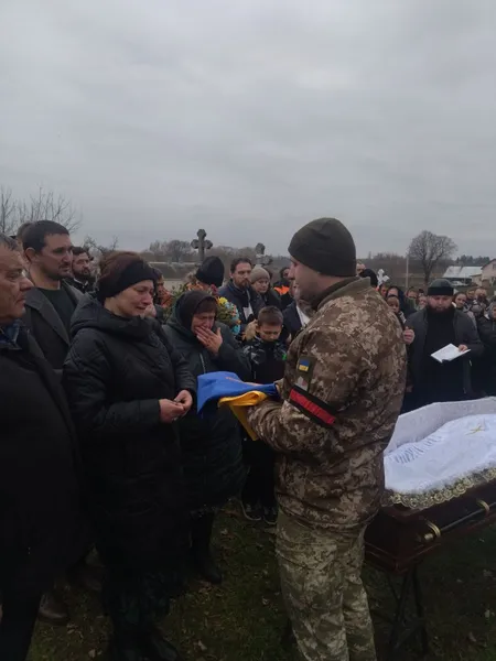 У Луцькому районі попрощалися із загиблим 53-річним воїном Сергієм Романюком (фото)