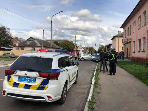 У Нововолинську водійка Тойоти наїхала на мотоцикліста