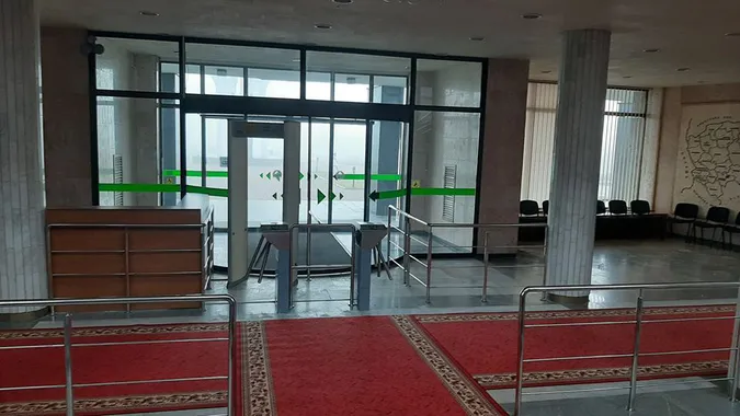 Незабаром у Волинську ОДА пускатимуть лише через центральний вхід (фото)