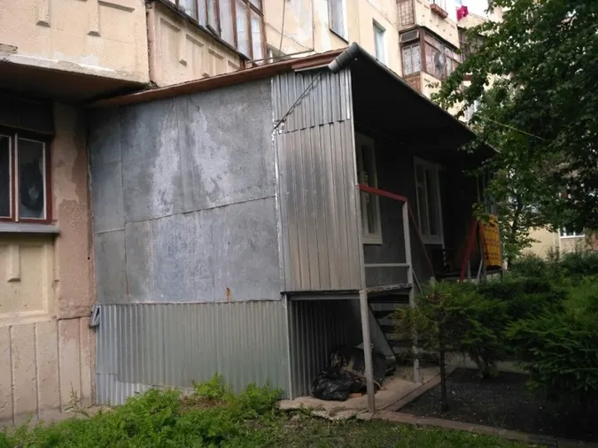 Нові цілі муніципалів: у Луцьку знесуть паркани, гаражі і обмежувачі (фото)