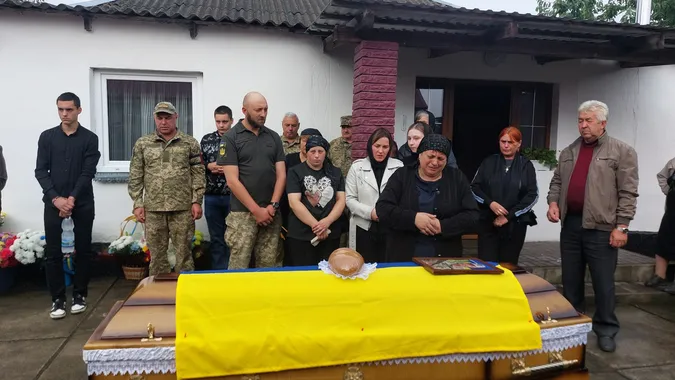 На Волині попрощалися із загиблим бійцем Василем Дуркотом (фото)