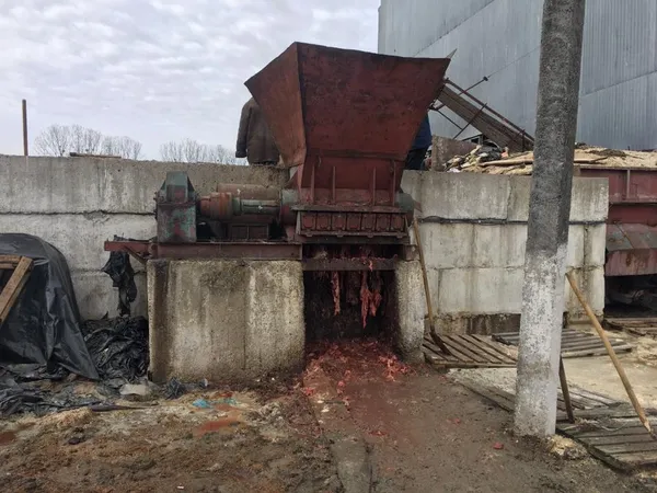 Показали «краєвид» біля ковельського ветсанзаводу (фото 18+)