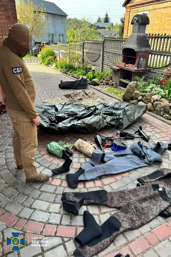 На надувних човнах в країни ЄС: на Волині СБУ викрила «схему для ухилянтів» (фото)