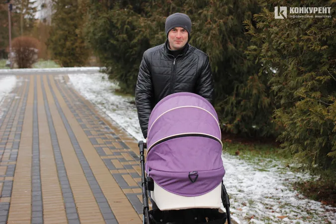 Підтоплені дерева та відчайдушні бігуни: ранок у луцькому парку (фото)