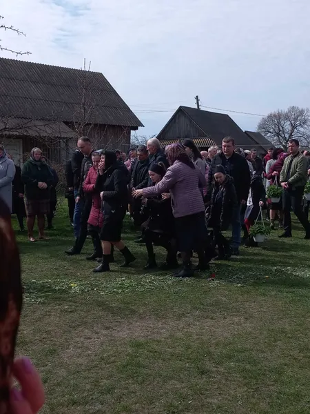 Загинув у боях за Бахмут: на Волині попрощались з бійцем Володимиром Ващуком (фото)