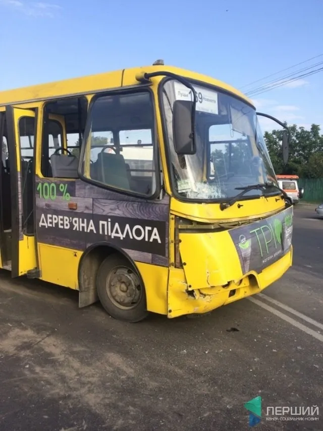 У Луцьку – друга аварія за участю маршрутки (фото)