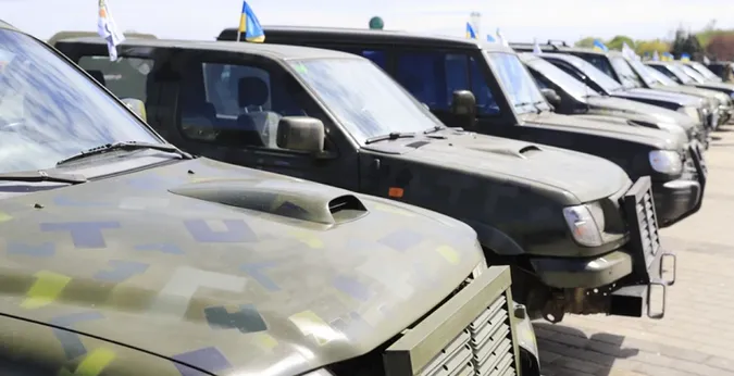 Уряд спростив реєстрацію волонтерських авто для військових