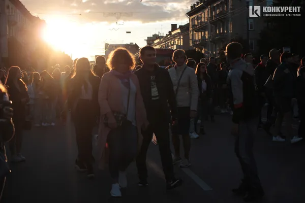 Як лучани відривалися на концерті до Дня міста (фото)