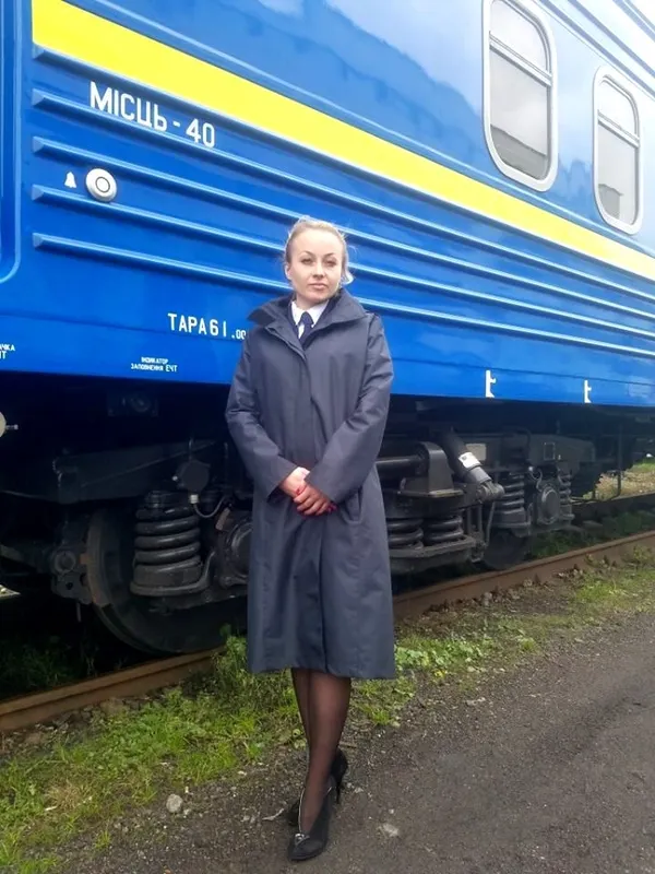 В «Укрзалізниці» видали нову форму для провідників (фото)