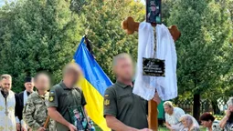 У Нововолинську провели в останню путь воїна Руслана Суса (фото)