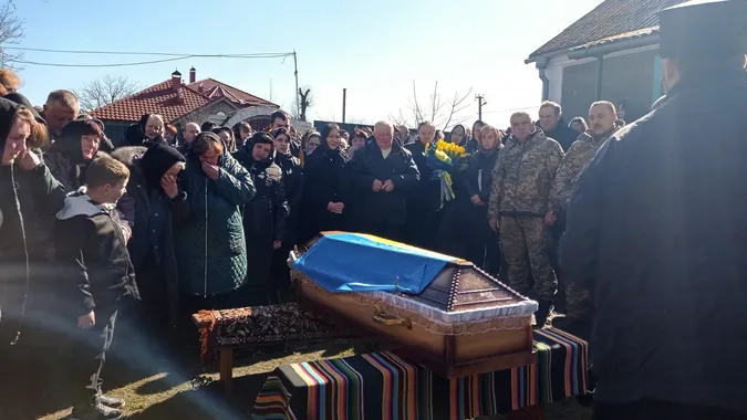 На Волині попрощалися із Героєм Олегом Пастуховим (фото, відео)