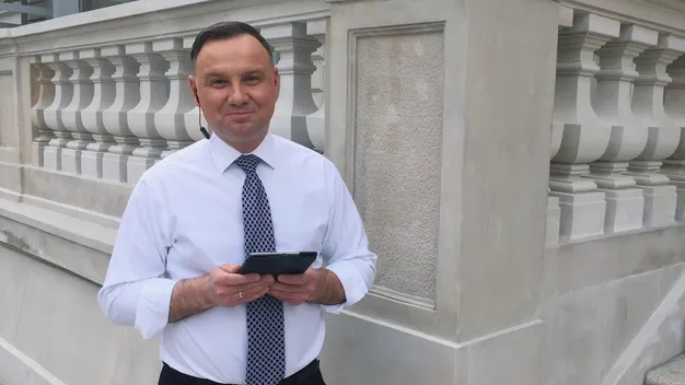 Президент Польщі зачитав реп для лікарів (відео)