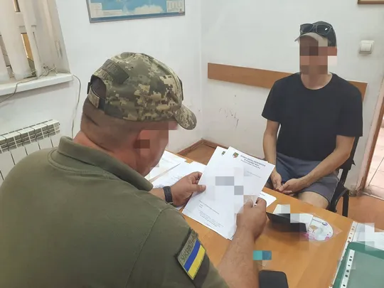 Заплатив 5 тисяч, але не втік: ухилянт з Рівного пожалівся на шахраїв