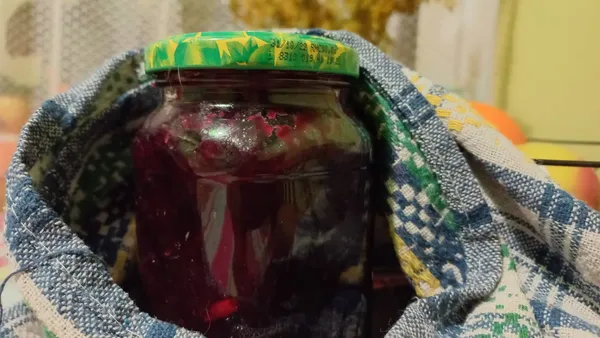 Як я готувала трояндове варення