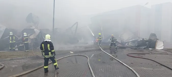 Пожежу на птахофабриці в Нововолиську гасив робот із Рівненщини (фото)