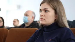 "Голосування наосліп": Луцька райрада дає депутатам лише ніч на підготовку до сесії