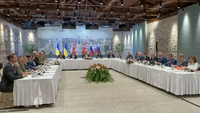 У Стамбулі закінчилися перемовини між Україною та Росією