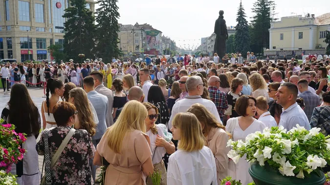 У Луцьку нагородили медалістів: як все було (дуже багато фото)