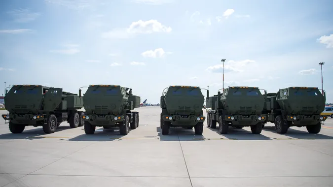 До Польщі прибули перші установки HIMARS
