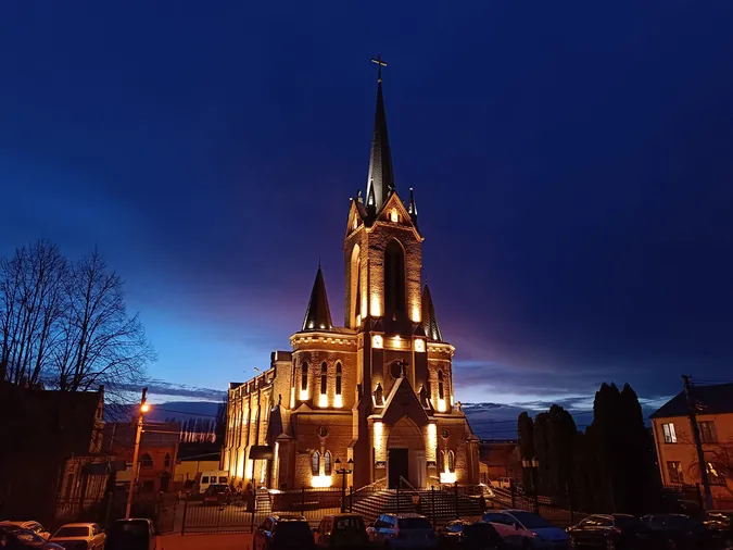 Фантастичний захід сонця після дощу в Луцьку (фото)