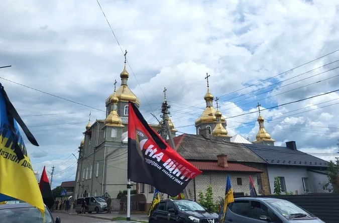 16 місяців очікувань: у Ковелі попрощалися із Захисником Русланом Нечипоруком (фото)