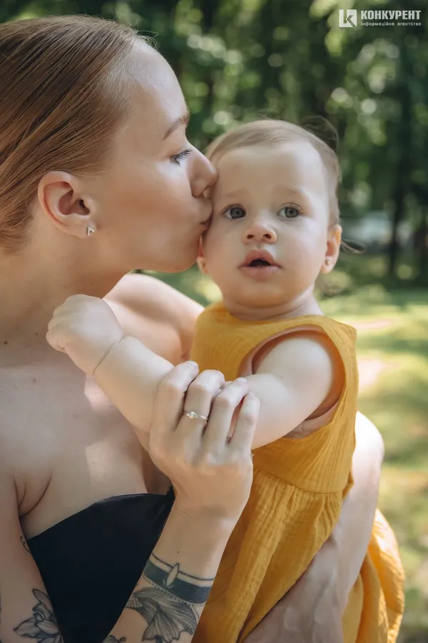 Тетяна зі своєю донечкою Мією