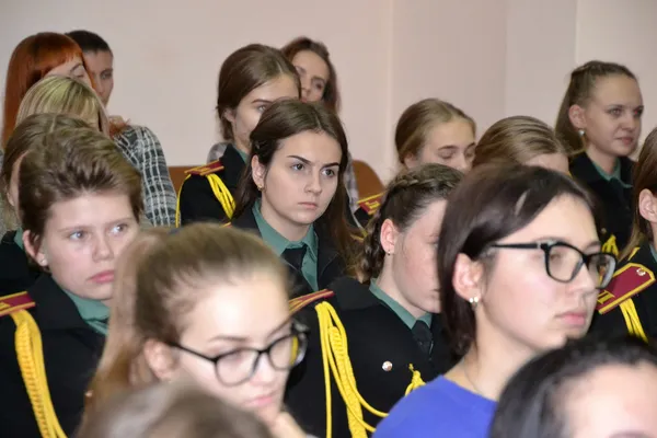 Мовчазна війна: у Луцьку говорили про гендерне насильство (фото)