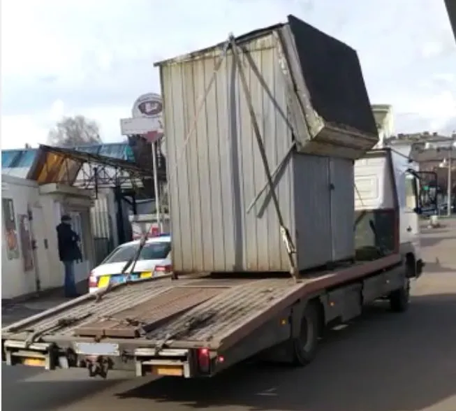 Підприємці не дають своїм колегам переїхати зі Старого ринку (відео, оновлено)