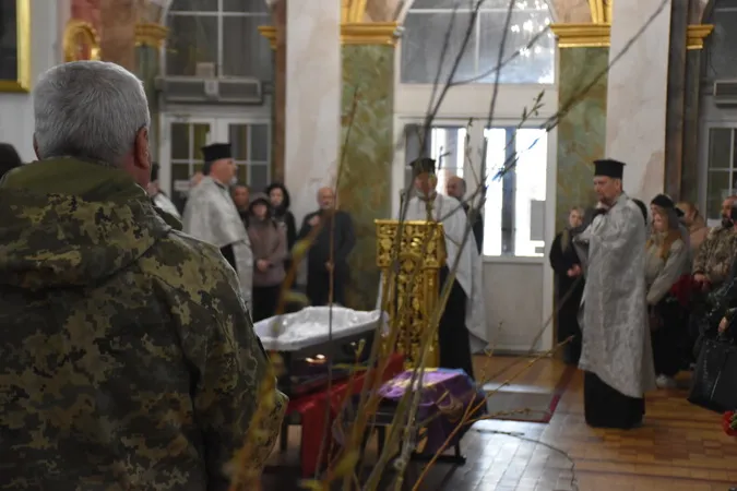 У Луцьку попрощались з Героєм Віталієм Назарчуком (фото)