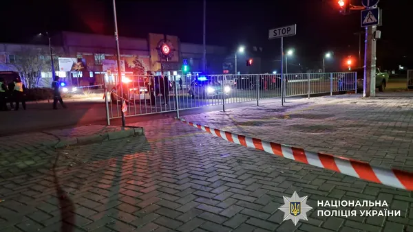 Ворог б’є по правоохоронцях: у Миколаєві підірвали патрульних під час перезмінки (фото)