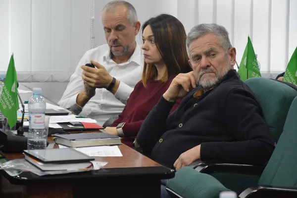 «Медузи» Луцькради: каламутні нетрі ювілейної сесії (репортаж)