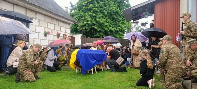 Навіки 35: на Волині попрощалися з Героєм Романом Никончуком (фото)