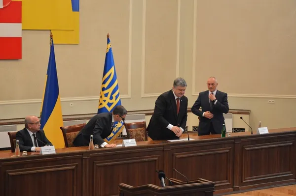 Як Порошенко трохи жорсткуватого намісника Волині представляв (фоторепортаж)