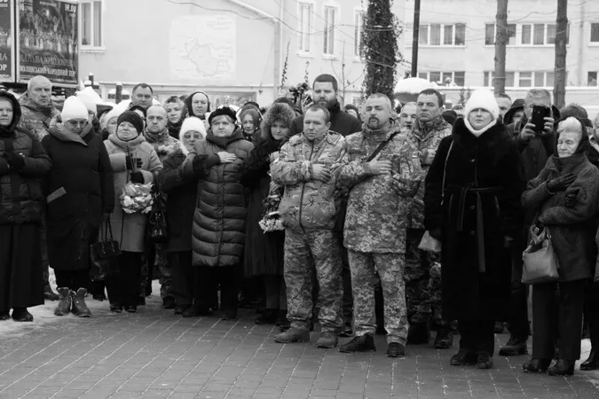 У Луцьку попрощались з Героями Миколою Мялковським та Романом Образцовим (фото)