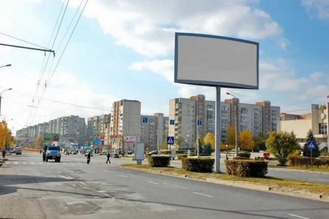 Луцьк очистять від незаконної реклами