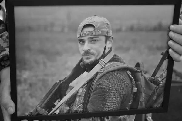 У Луцькій громаді попрощалися з двома захисниками – Максимом Мунтяну та Дмитром Івановим (фото)