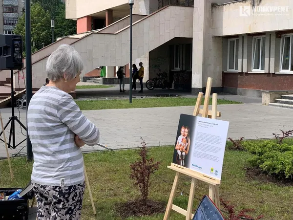 «Я втікала, аби врятувати дітей»: у Луцьку розповіли щемливі історії переселенців (фото)