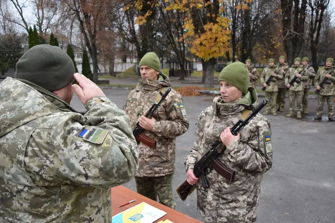 Мати п'ятьох дітей з Волині пішла у прикордонниці у пам'ять про загиблого племінника