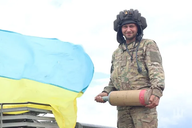 «У танках – впевненість у перемозі»: як воїн з 100-ї бригади приборкав залізного коня (фото)