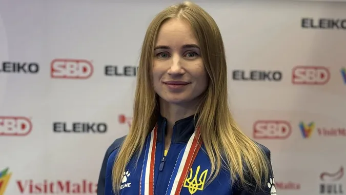 Мініатюрна лучанка підняла 110 кг і тріумфувала на чемпіонаті світу