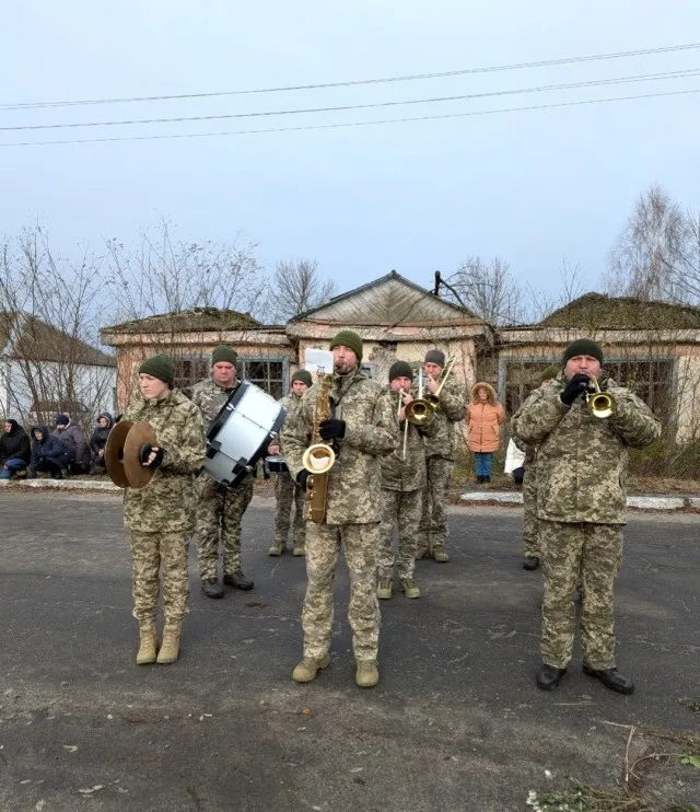 На Волині попрощались із загиблим воїном Валентином Поліщуком (фото, відео)