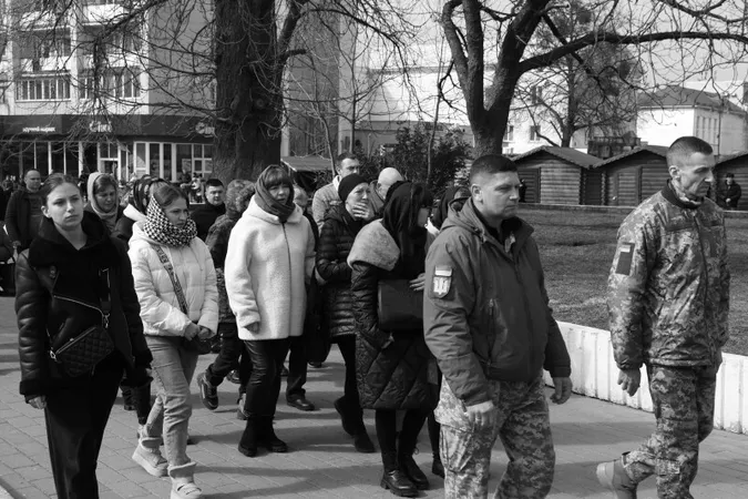 Загинув на Донеччині: у Луцьку попрощалися з розвідником Едуардом Ковальчуком (фото)