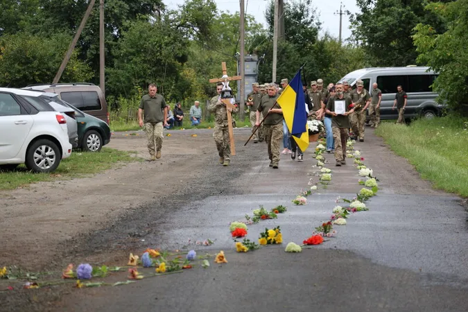 У Луцькому районі попрощалися із загиблим воїном Олександром Козинцем (фото)