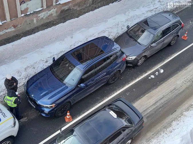Аварія у Луцьку: в центрі міста ускладнений рух (фото)