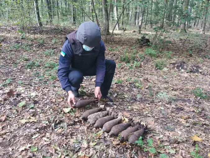 Без паніки: у Ковельському районі піротехніки знешкодять старі боєприпаси