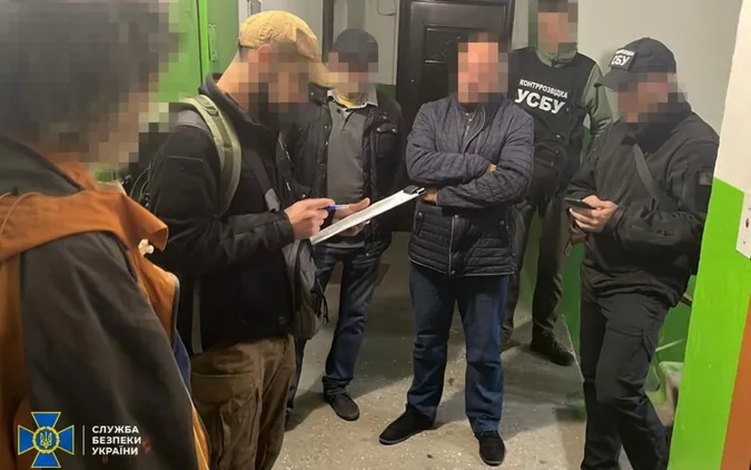 Закликав розбомбити Україну: у Рівному затримали зрадника